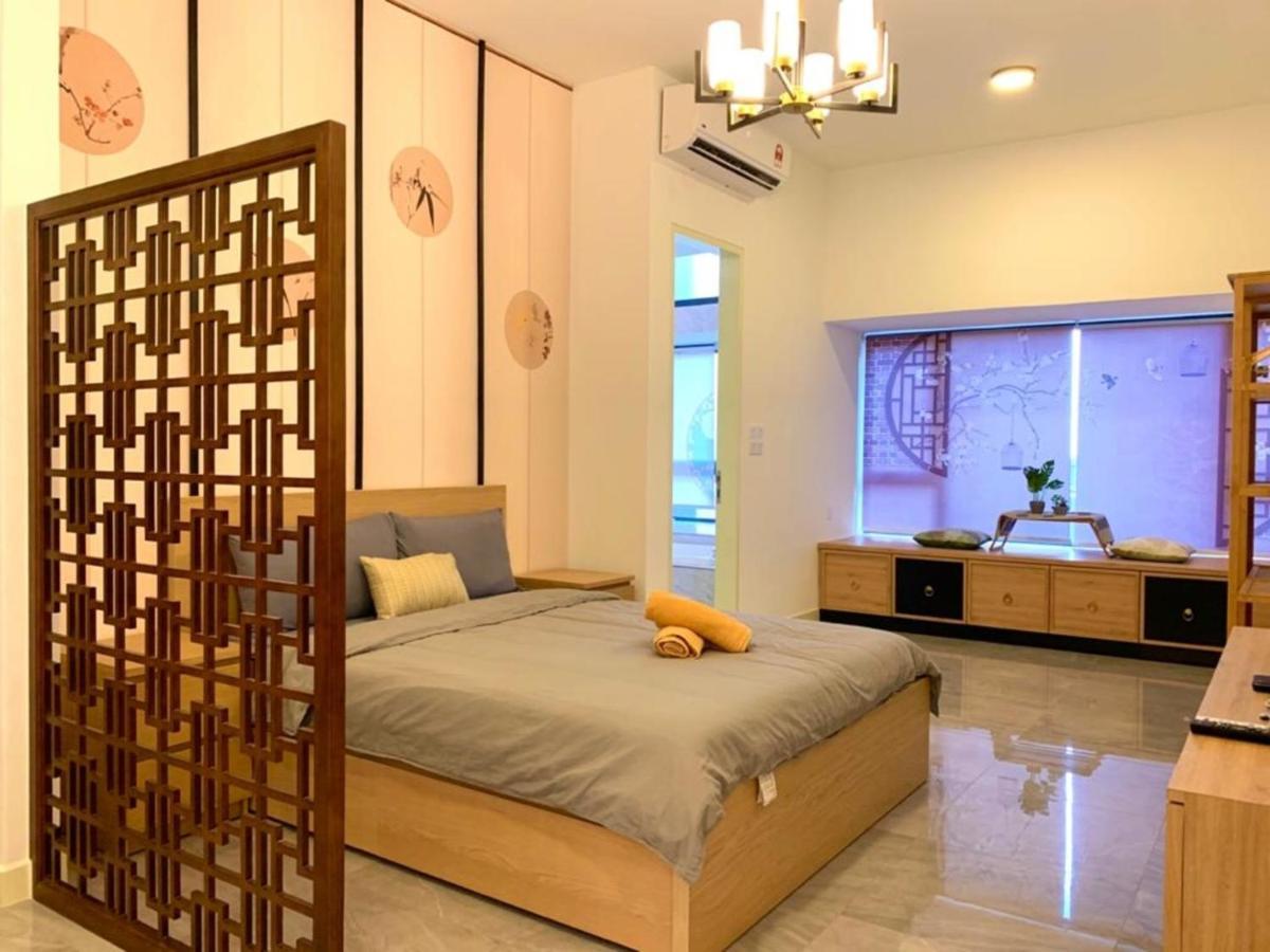 Imperio,res - Chinoiserie -- Art -- Pool View Pangsapuri *